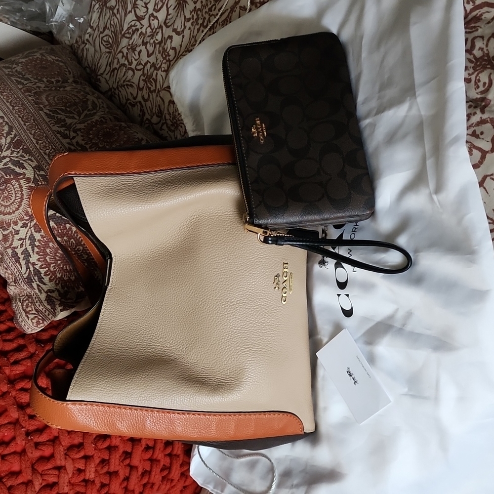 Colorblock Coach set